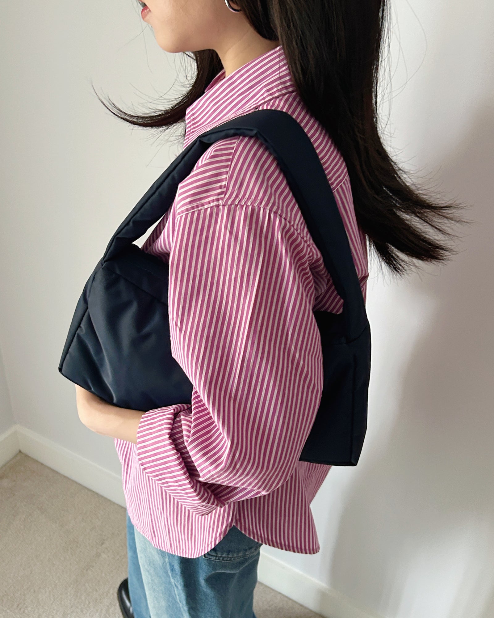Aila Bag Navy customer photo 1